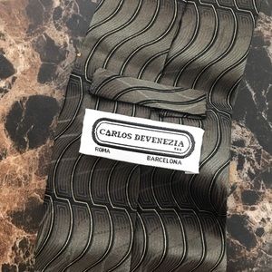 CARLOS DEVENZIA hand made tie